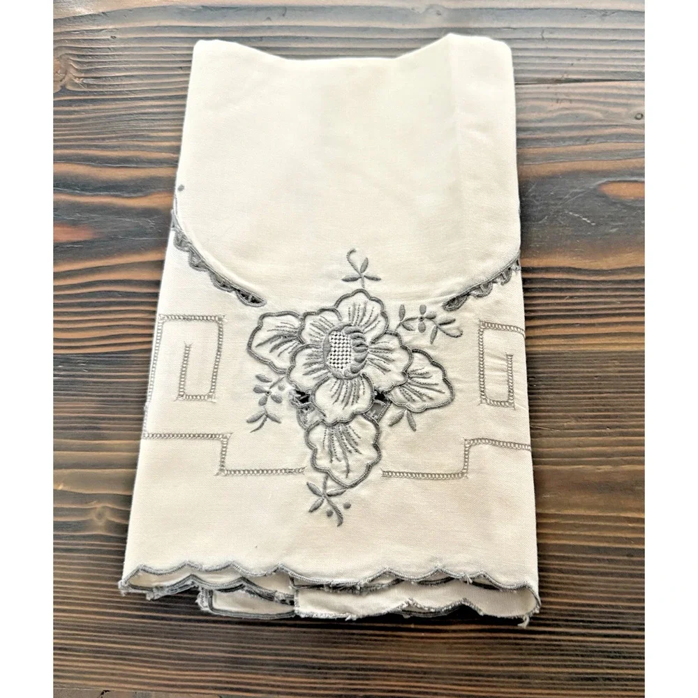 Grandmacore Vintage White Linen Placemats Set of 2 Embroidered Cutwork